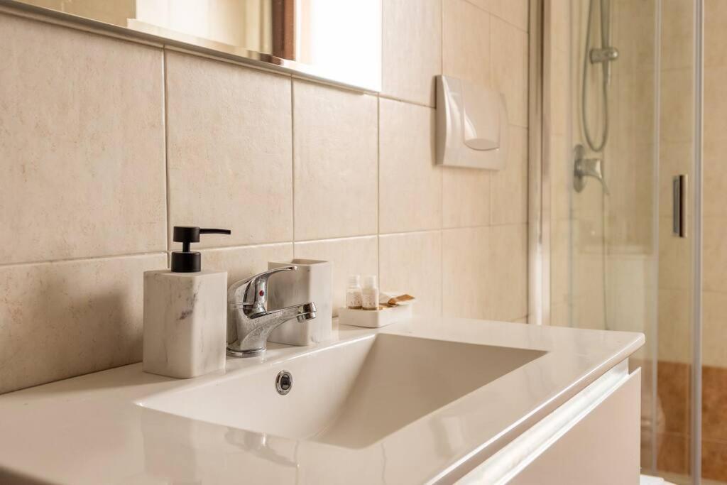 Appartamento Vicino Milan, Rho Fiera E Mxp 莱尼亚诺 外观 照片